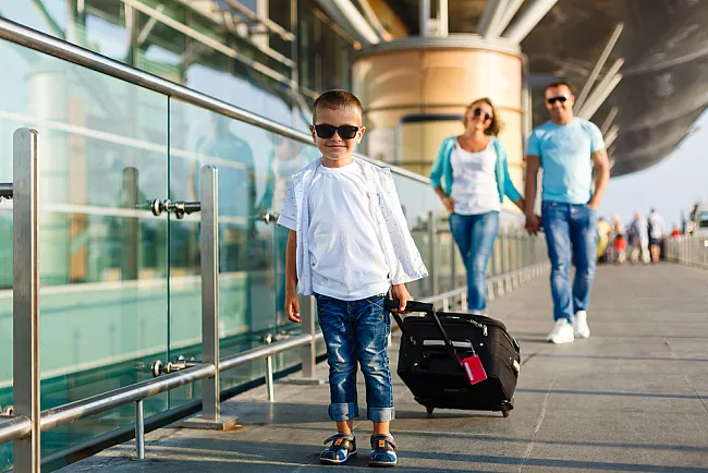 Viaggi internazionali con bambini: idee per non perdere la bussola
