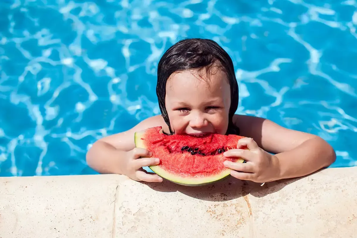 merenda bambini al mare 1770330251