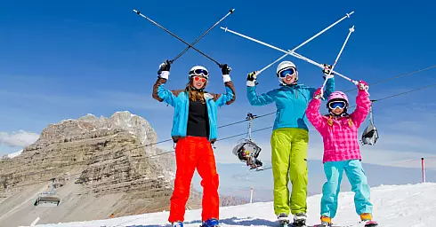 madonna di campiglio con bambini