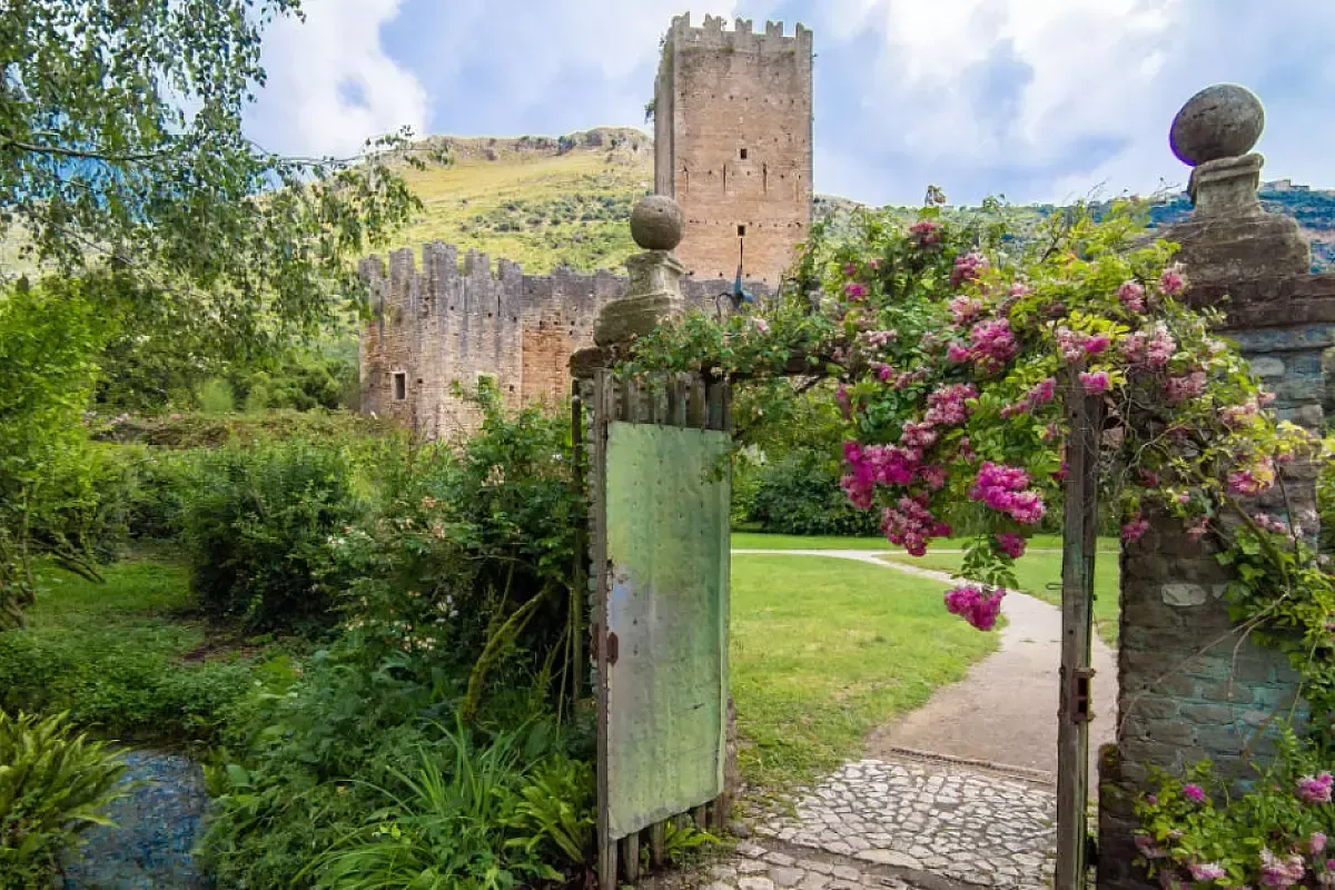 giardini di infa con bambini