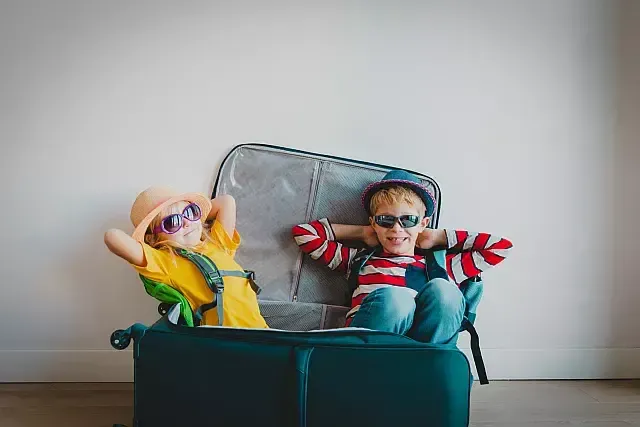 viaggiare con bambini e insegnare consapevolezza