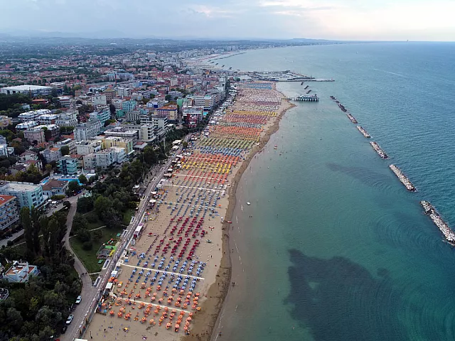 Cattolica in spiaggia con bambini