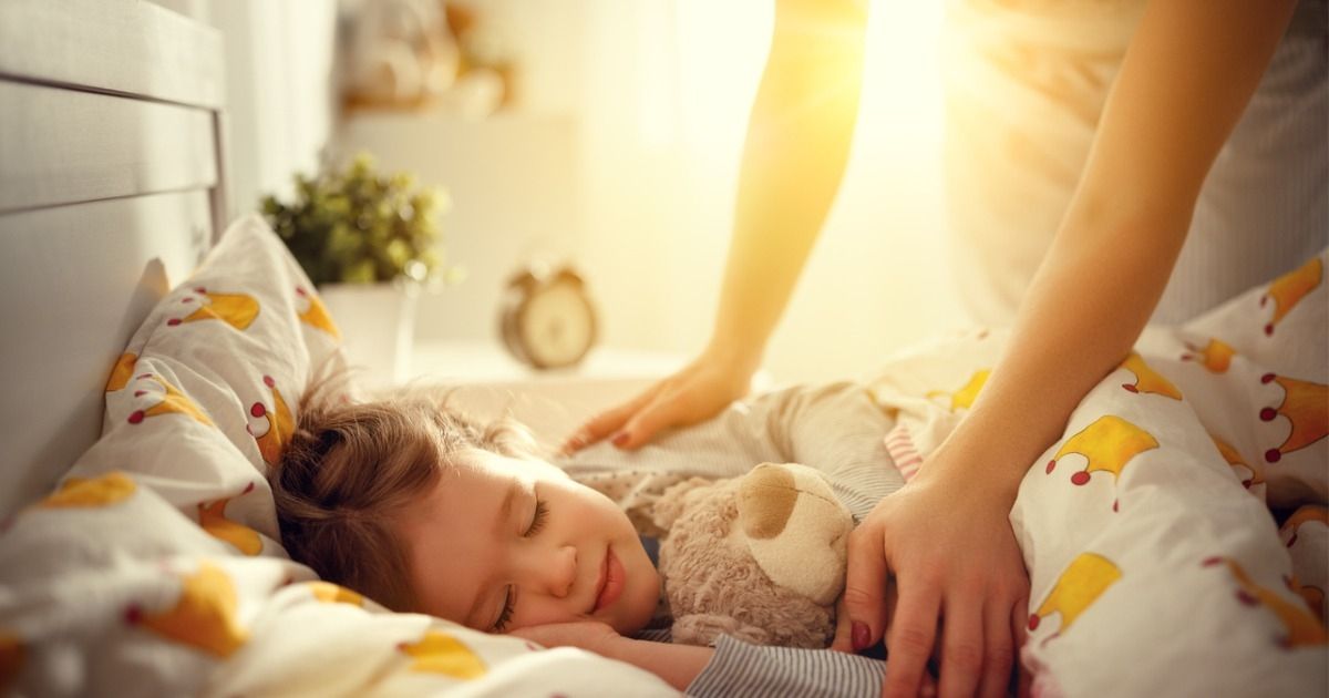 come-svegliare-bambini-al-mattino