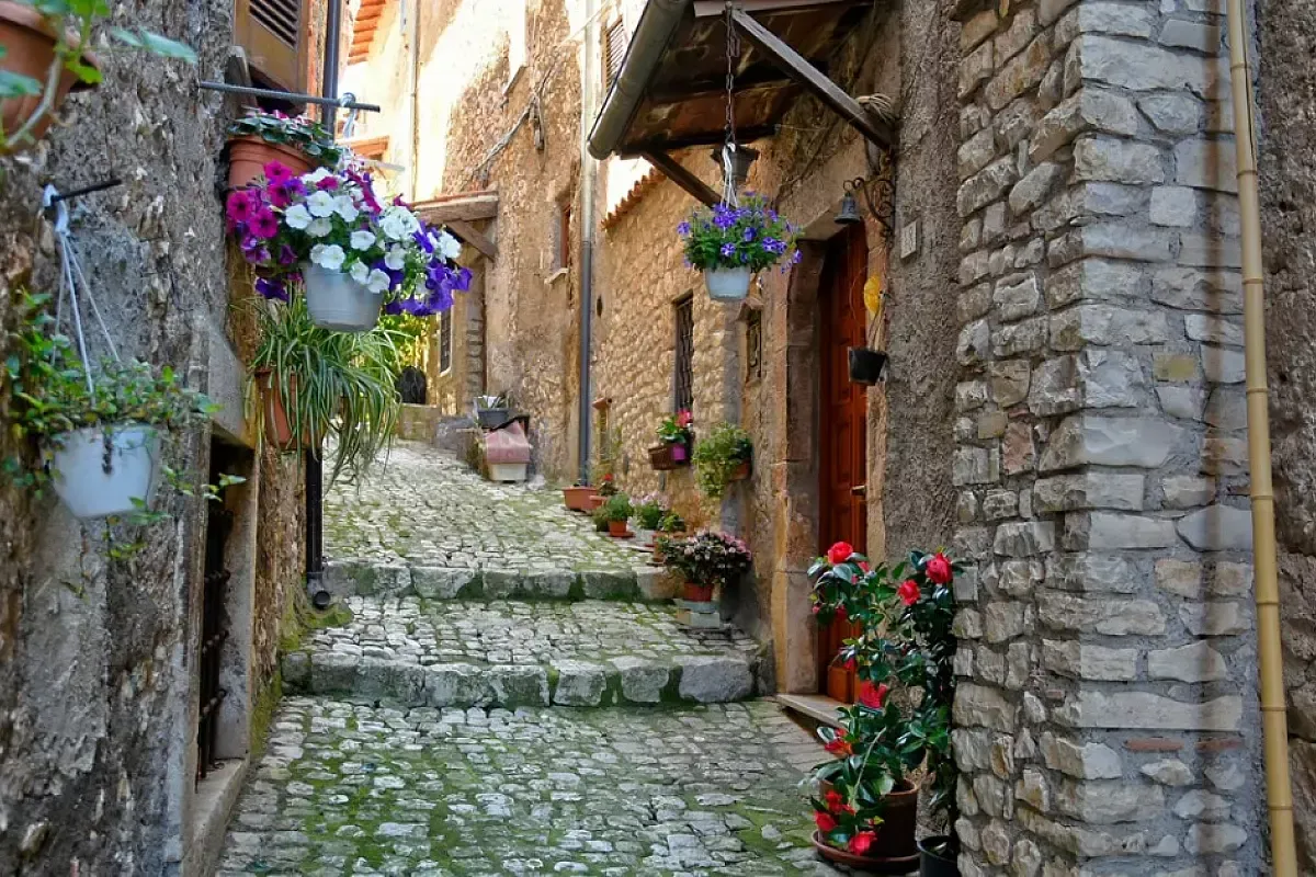 cosa fare a sermoneta 1