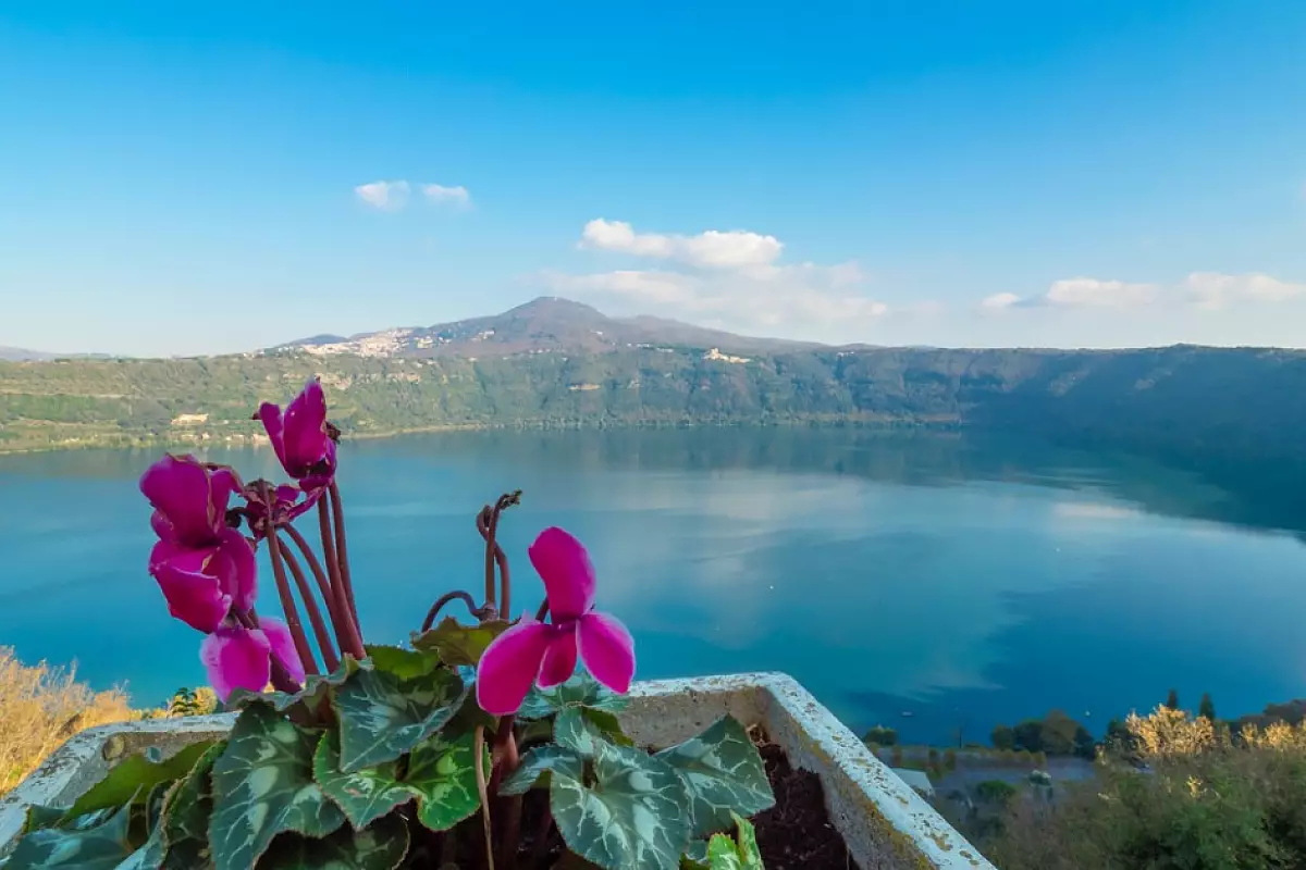 lago-albano