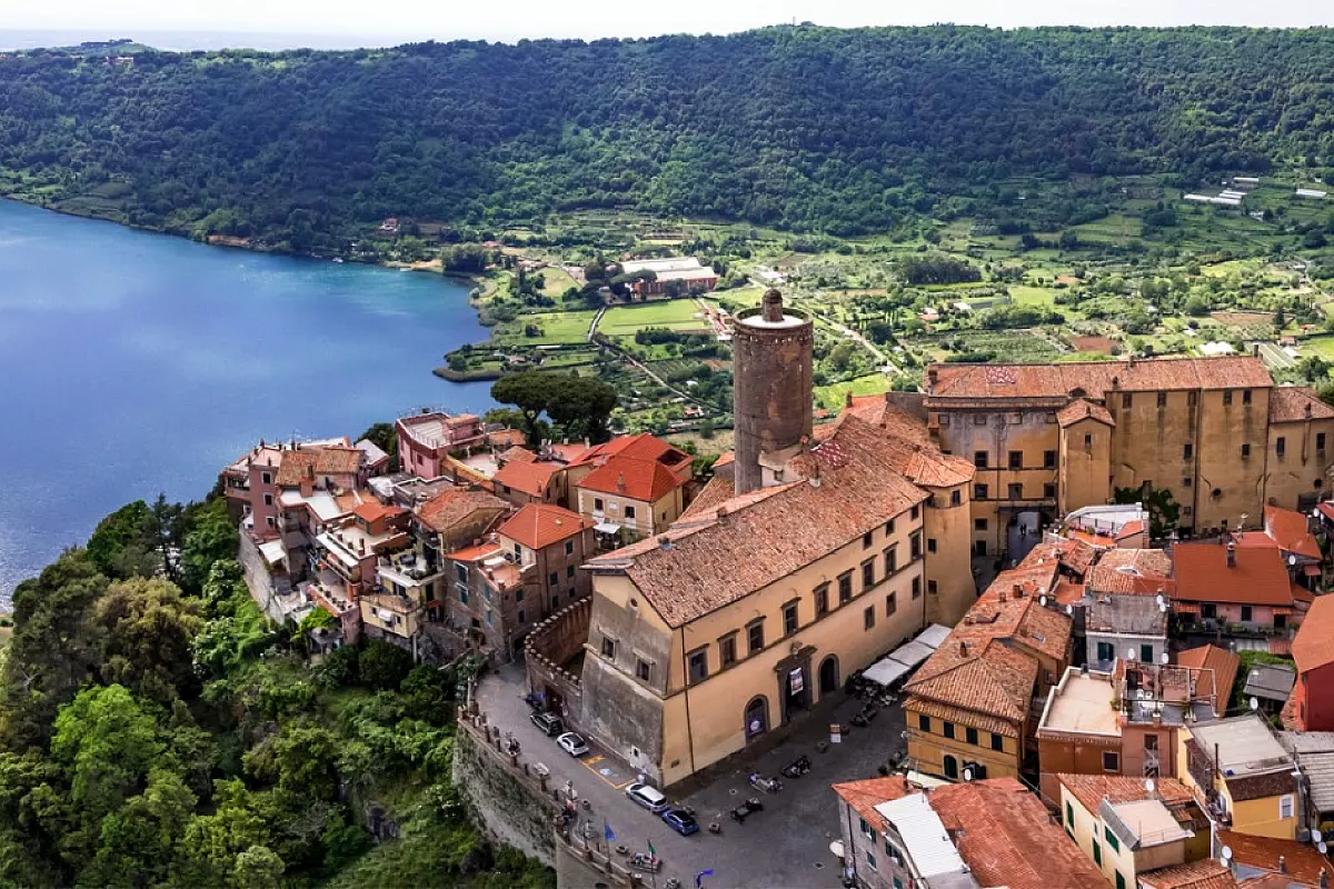 lago-di-nemi