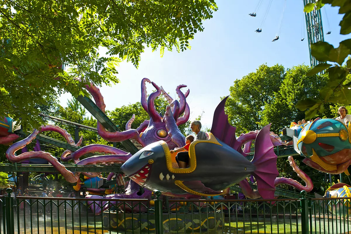 Nautilus - il polpo gigante a Tivoli a Copenaghen, Danimarca
