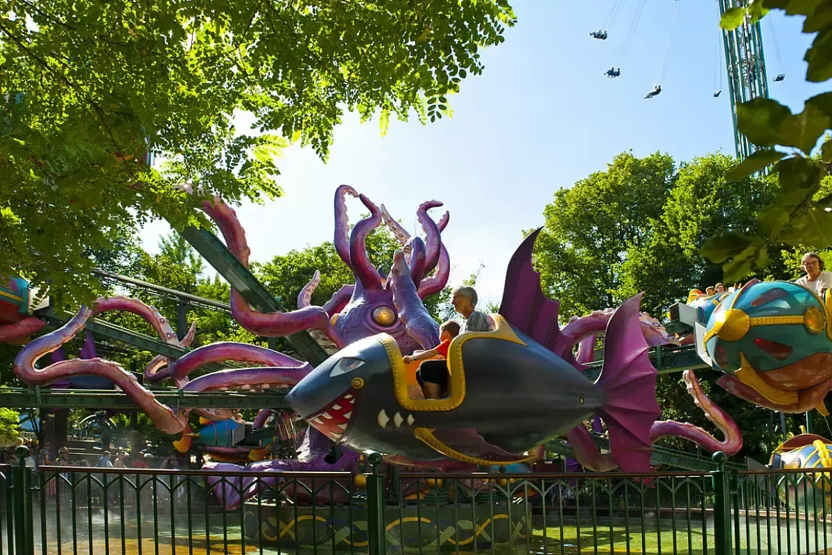 Nautilus - il polpo gigante a Tivoli a Copenaghen, Danimarca